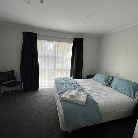 Stag Park Accommodation Taupo Ngoại thất bức ảnh